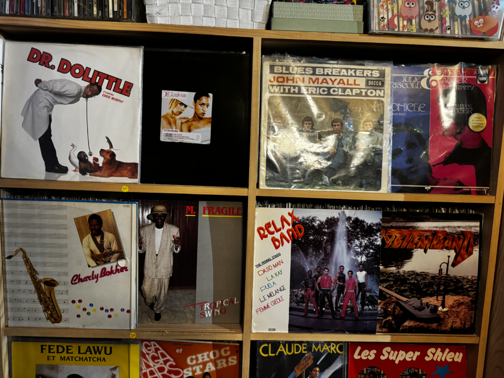 Vinyles : Blues Breakers John Mayall Eric Clapton, Fede Lawu et Matchatcha, Claude Marc, Les Super Shleu
