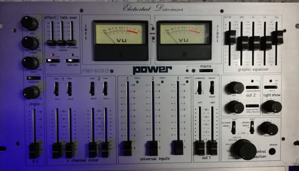 Table de mixage POWER PMP 403 D